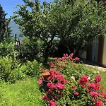 Appartement The Children Smile- With Private Garden Colico