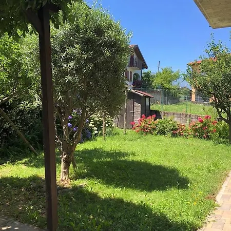 The Children Smile- With Private Garden *