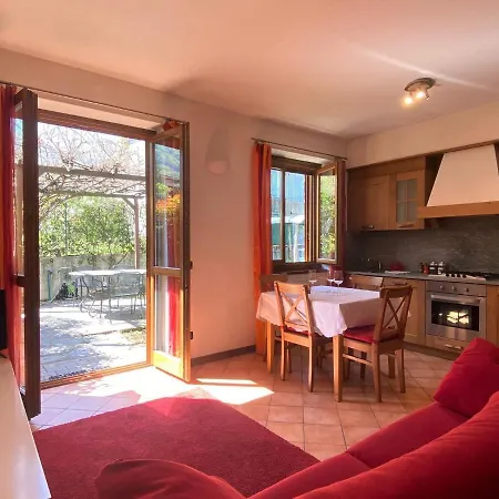 The Children Smile- With Private Garden Appartement *