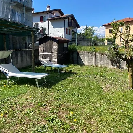 The Children Smile- With Private Garden Colico