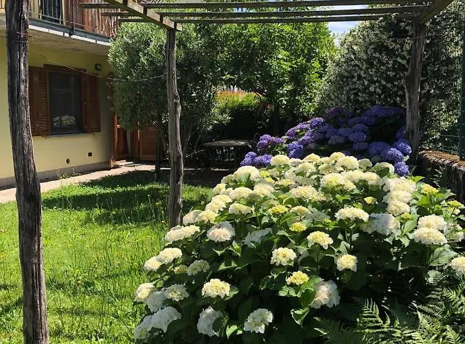 The Children Smile- With Private Garden Colico